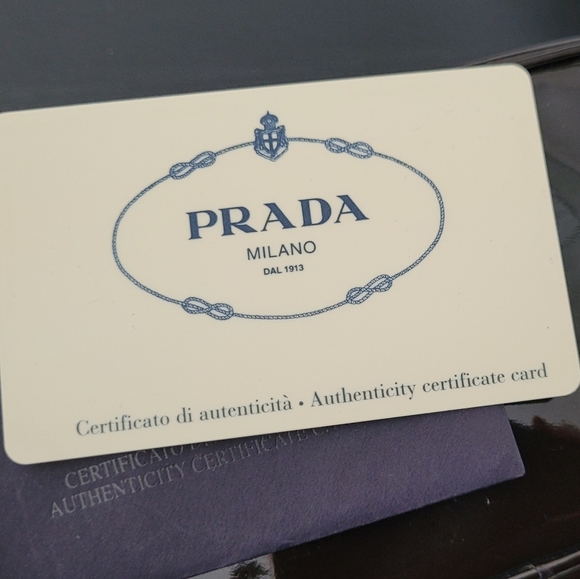 Prada Patent Pouch - With Authentication - Picture 7 of 10